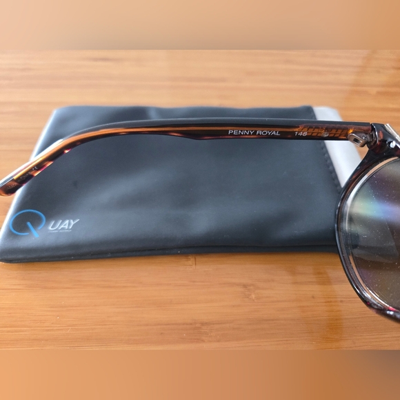 Quay sunglasses - Picture 5 of 6